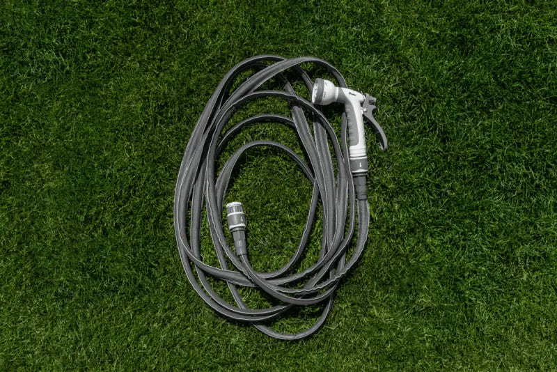 Bradas Gartenset TWIST PE-Schlauch 12m - 24m – ausziehbar Installatie-shop.nl