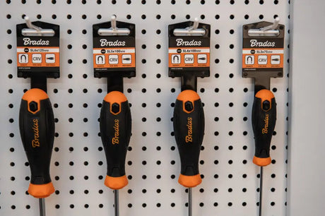 SL6 Flachschraubendreher mit magnetischer Spitze und ergonomischem Griff