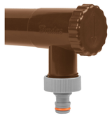 Close-up van de kraan aan de regentonvuller